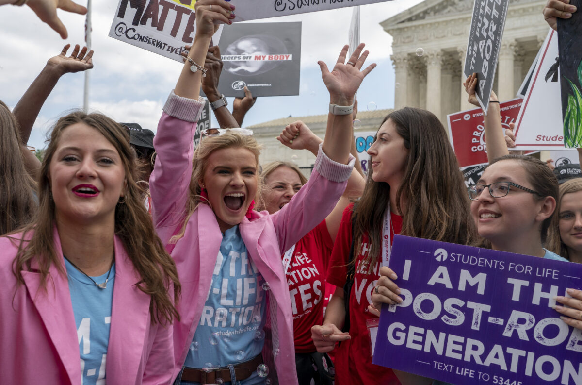 Roe v. Wade ruling generates strong outpouring in Utah, for and against